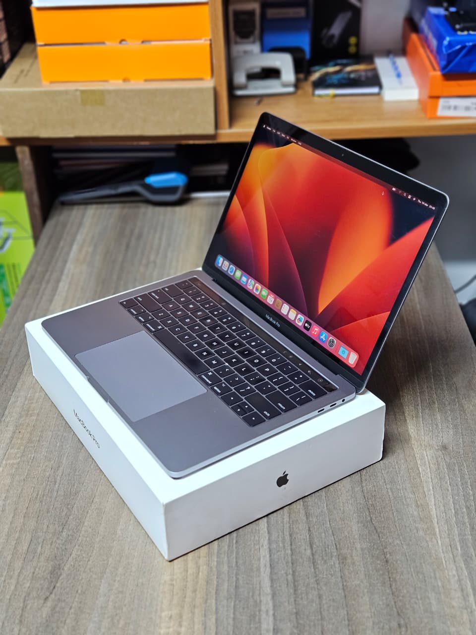 MacBook pro 2017 model A1708