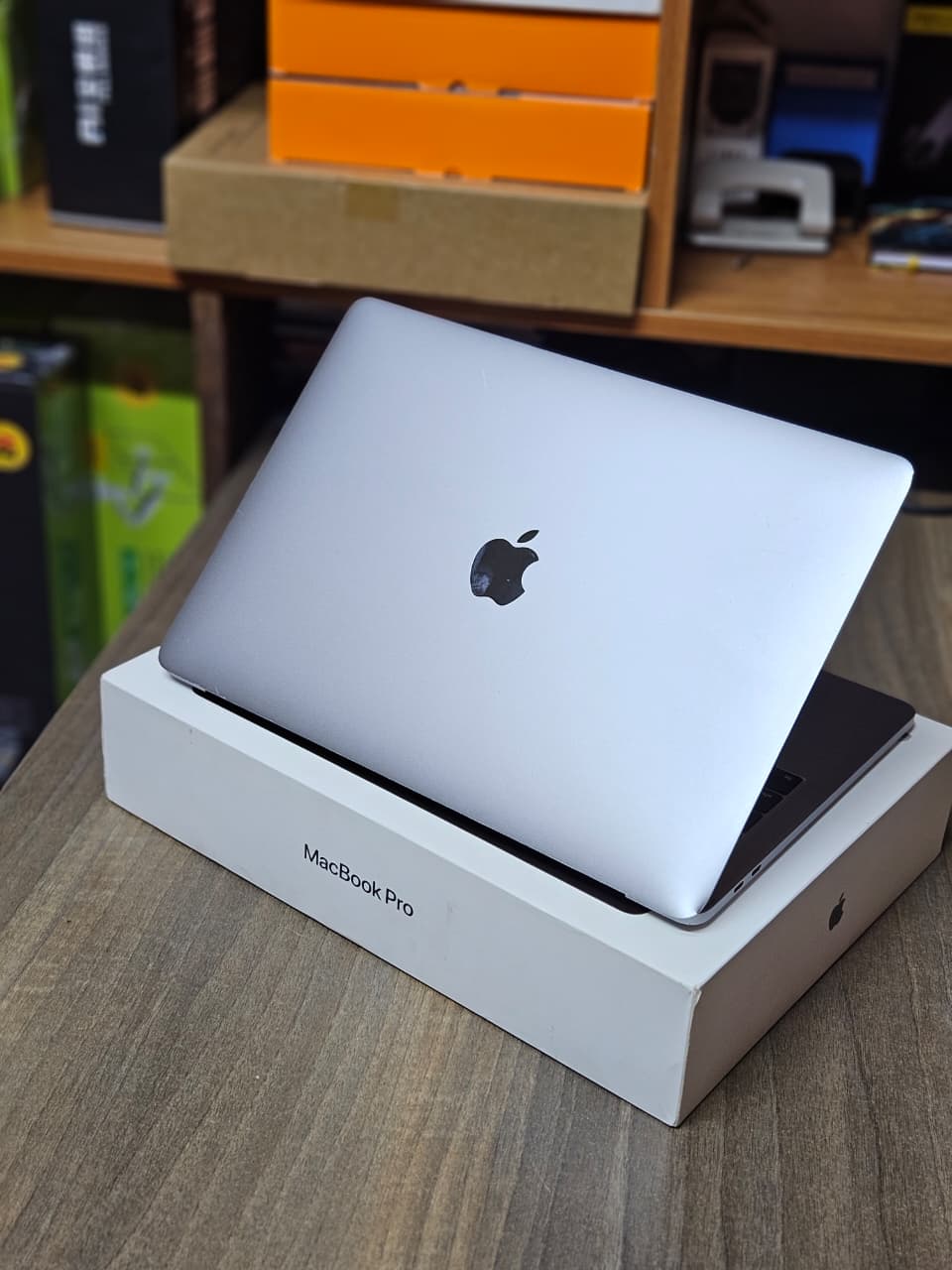 MacBook pro 2017 model A1708