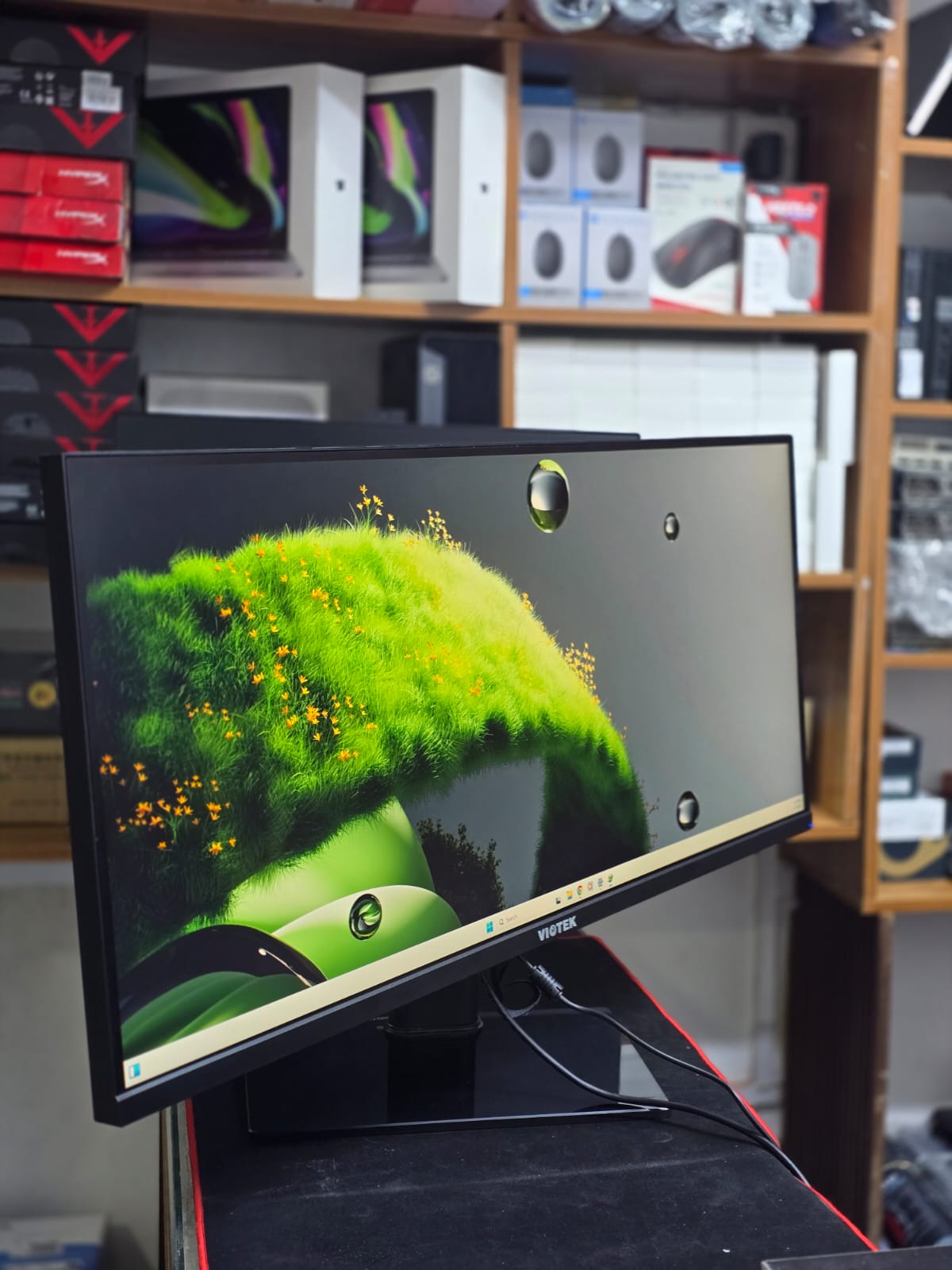Viotek 34 inch monitor