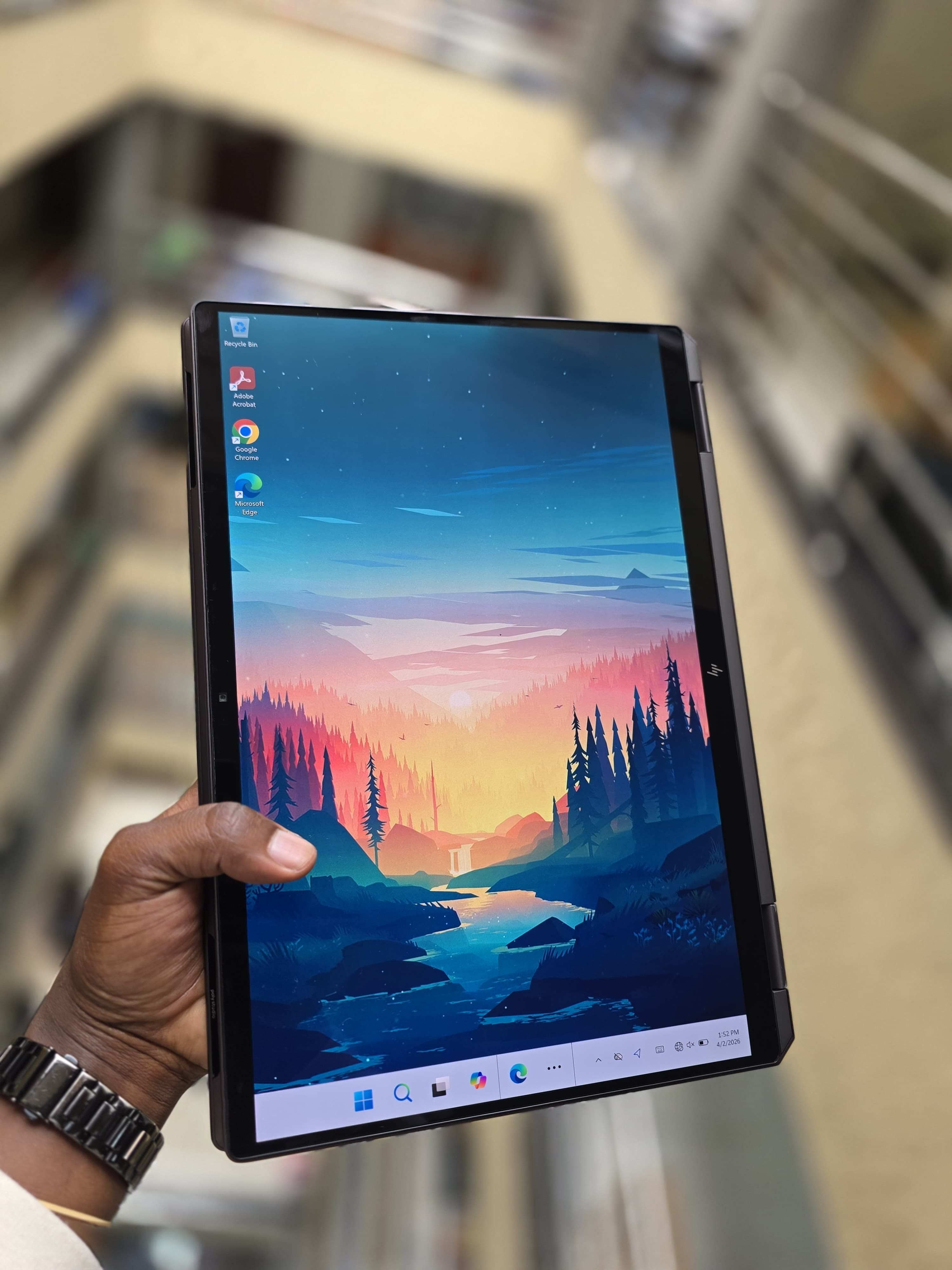 HP SPECTRE X360 2 in  1 14-eU0xxx